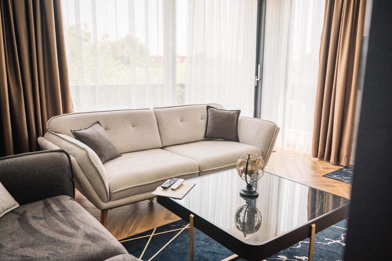 Giardino Lux Apartments Улцинь Экстерьер фото