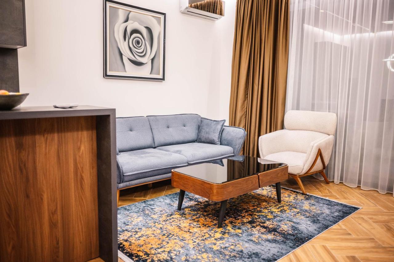 Giardino Lux Apartments Улцинь Экстерьер фото